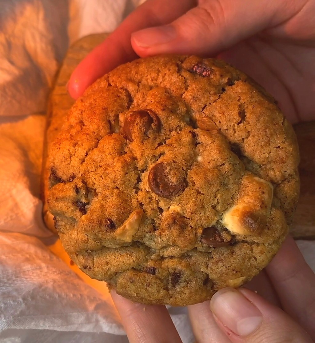 Vegan Brown Butter Chocolate Chip&nbsp;Cookies